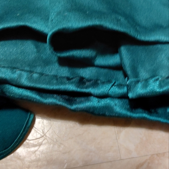 Aidan mattiox satin Gown  with ruffles size 0 - Picture 8 of 11